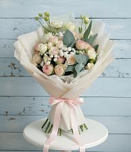 Букет цветов из:  Розы и Лизиантусы в Обухово