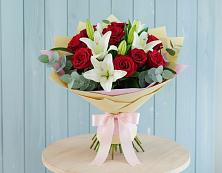 Букет цветов из:  Лилии и Розы в Обухово