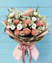 Букет цветов из:  Розы, Альстромерии и Лизиантусы в Обухово
