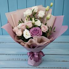 Букет цветов из:  Розы и Лизиантусы в Обухово