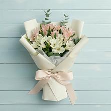 Букет цветов из:  Альстромерии в Обухово