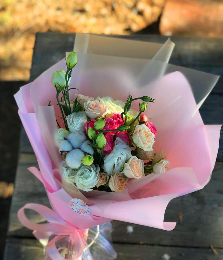 Букет цветов из: Розы и Лизиантусы в Обухово