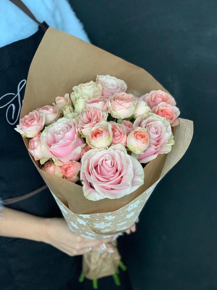 Букет цветов из: Хризантемы и Розы в Обухово