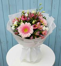 Букет цветов из:  Герберы, Альстромерии и Лизиантусы в Обухово