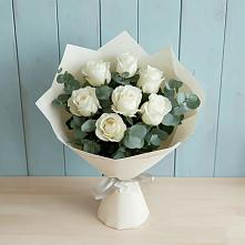 Букет Белые розы в Эвкалипте в Обухово