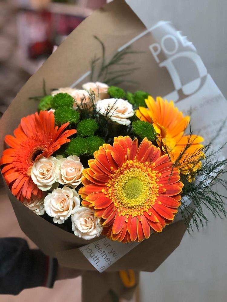 Букет цветов из: Герберы, Хризантемы и Розы в Обухово