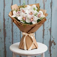 Букет цветов из:  Орхидеи и Розы в Обухово