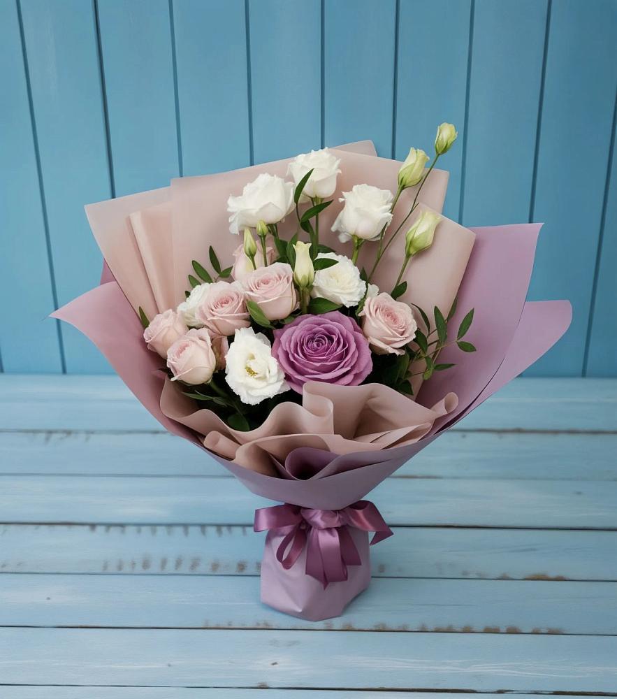 Букет цветов из: Розы и Лизиантусы в Обухово